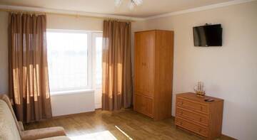 Фото номера Полулюкс Гостиница Guest house U Kapitana г. Знамянское 5